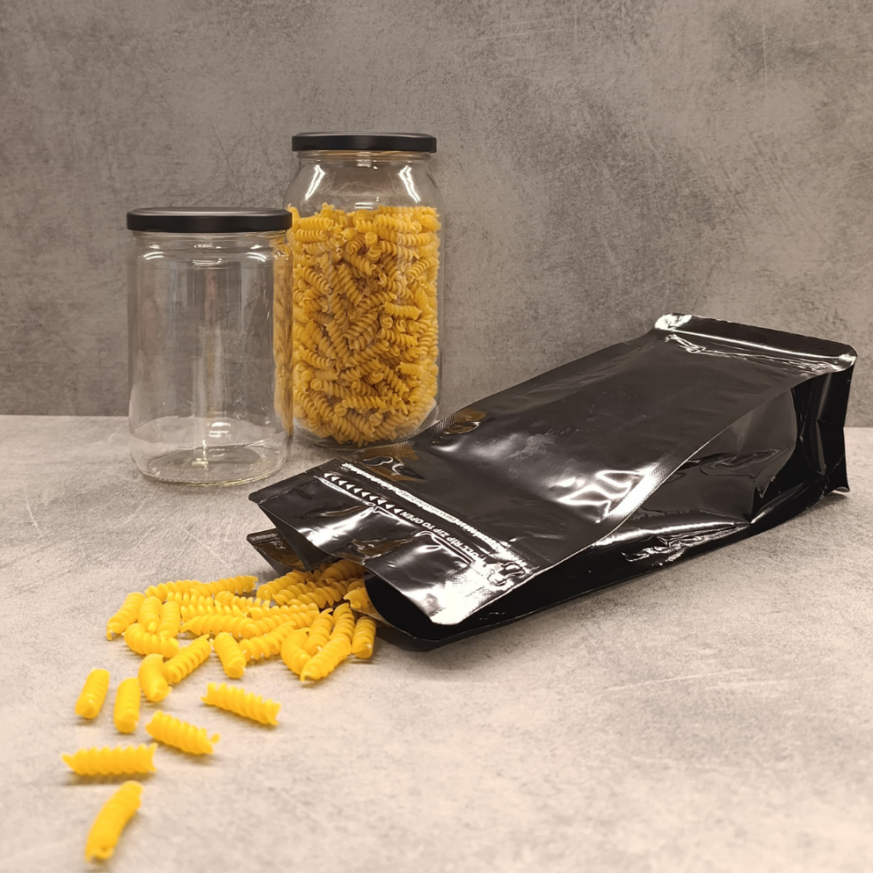 Sarkap 50 Adet Paketli Parlak Siyah Flat Bottom Kilitli Doypack 11x29cm