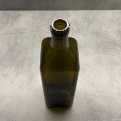 Sarkap 1000 ml Marasca Kapaklı Cam Zeytinyağı Şişesi Yağdanlık Akıtmasız Kapak