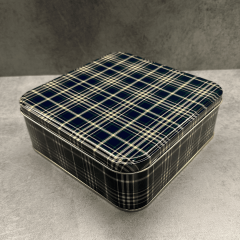 Sarkap Home Ekose Desenli Metal Çikolata Kutusu - Lacivert